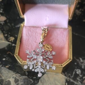 2008 Limited Edition Juicy Couture Snowflake Gold and Silver Tone Charm